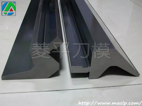 液壓折彎機(jī)大彎模.jpg